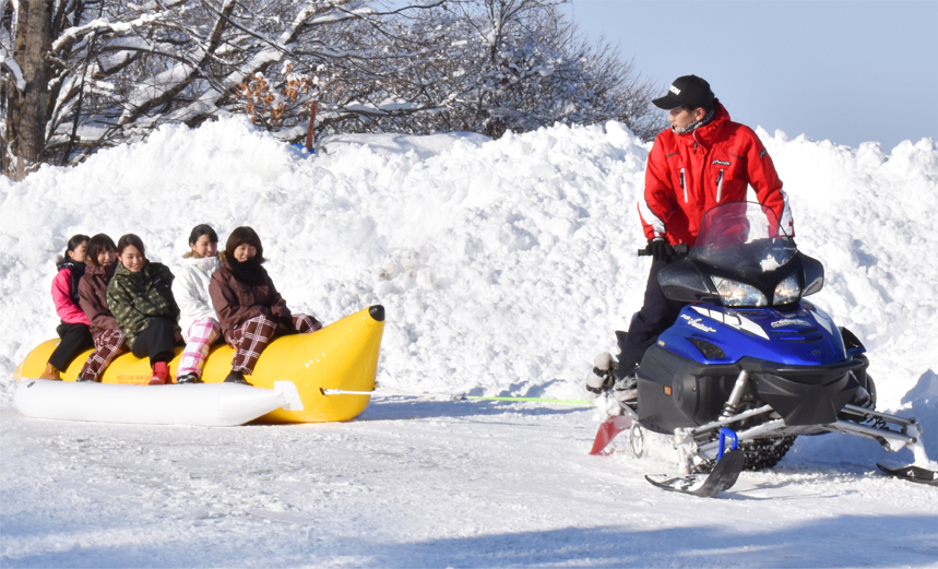 雪上バナナボート_02